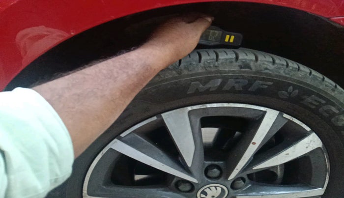 2023 Skoda SLAVIA STYLE 1.0L TSI AT, Petrol, Automatic, 11,118 km, tyre