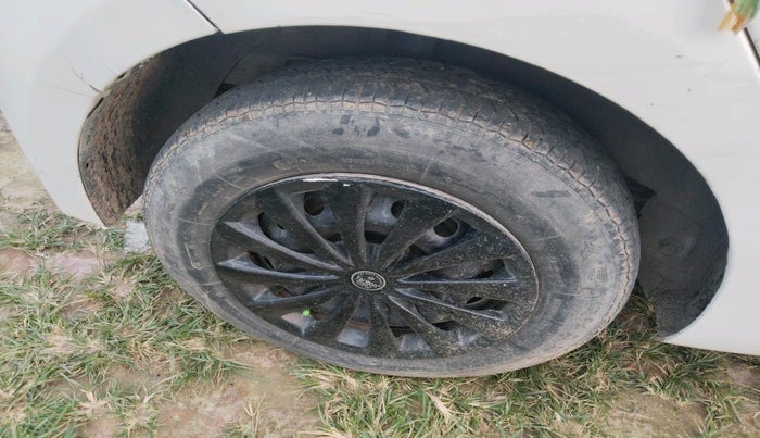 2016 Hyundai Elite i20 MAGNA 1.2, Petrol, Manual, 1,49,131 km, tyre