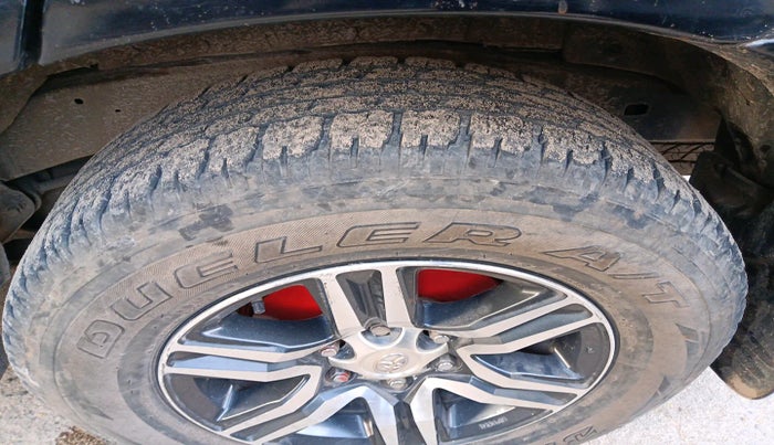 2010 Toyota Fortuner 3.0 4X4 MT, Diesel, Manual, 1,92,113 km, tyre