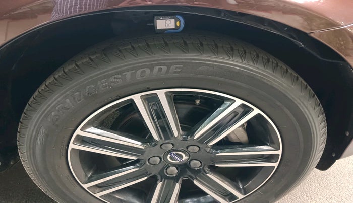 2016 Volvo XC 60 D4 Momentum, Diesel, Automatic, 1,26,276 km, tyre