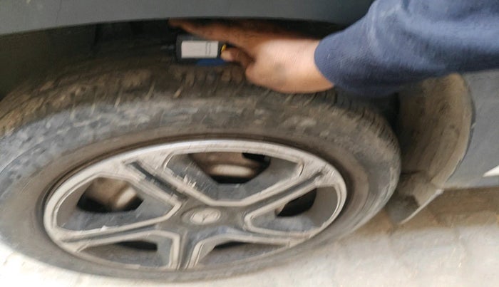 2021 Nissan MAGNITE XE, Petrol, Manual, 30,778 km, tyre