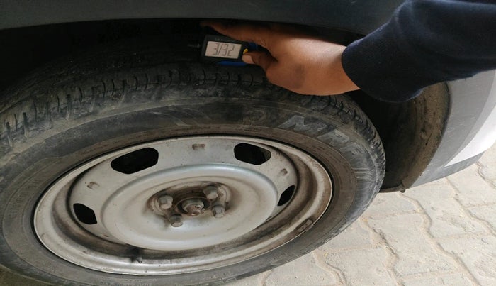 2021 Nissan MAGNITE XE, Petrol, Manual, 30,778 km, tyre