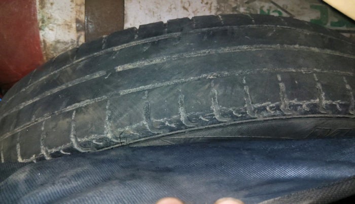 2011 Hyundai i10 MAGNA 1.1, Petrol, Manual, 95,331 km, tyre