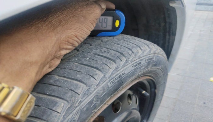 2010 Maruti Wagon R 1.0 VXI, Petrol, Manual, 52,054 km, tyre