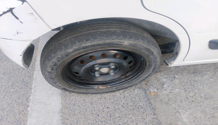 2010 Maruti Wagon R 1.0 VXI, Petrol, Manual, 52,054 km, tyre