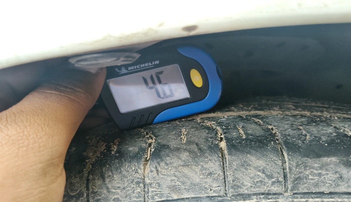 2014 Honda City 1.5L I-DTEC SV, Diesel, Manual, 1,92,458 km, tyre