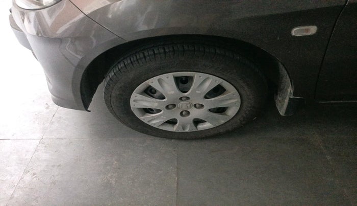 2012 Honda Brio S MT, Petrol, Manual, 56,878 km, tyre