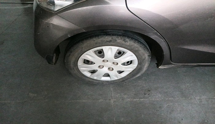 2012 Honda Brio S MT, Petrol, Manual, 56,878 km, tyre