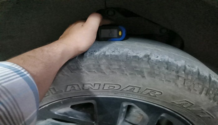 2020 Tata Harrier XZ PLUS 2.0L DARK EDITION, Diesel, Manual, 1,07,868 km, tyre