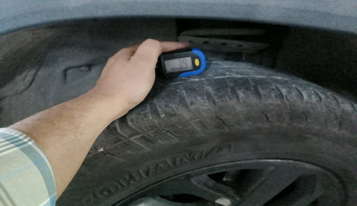 2020 Tata Harrier XZ PLUS 2.0L DARK EDITION, Diesel, Manual, 1,07,868 km, tyre