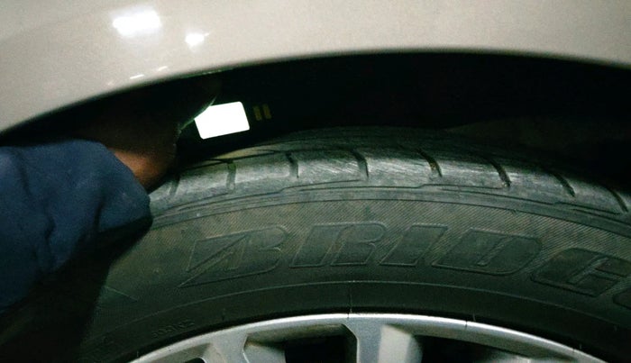 2014 Fiat Linea EMOTION 1.3, Diesel, Manual, 85,484 km, tyre