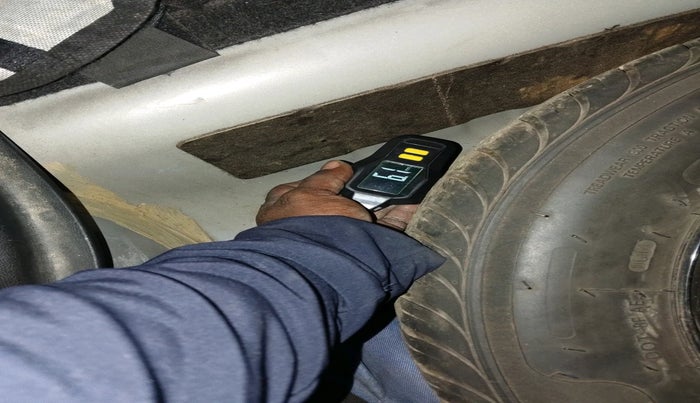 2014 Fiat Linea EMOTION 1.3, Diesel, Manual, 85,484 km, tyre