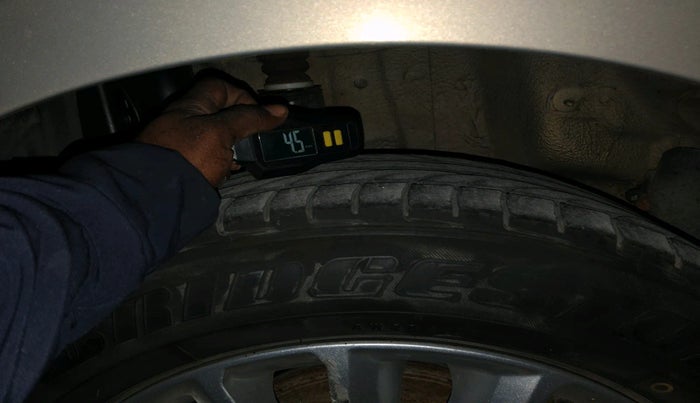 2014 Fiat Linea EMOTION 1.3, Diesel, Manual, 85,484 km, tyre