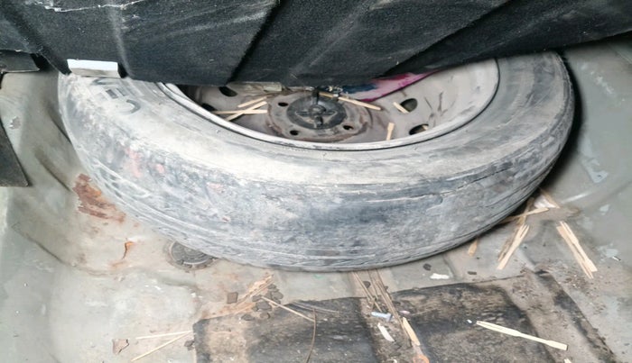 2013 Chevrolet Sail 1.2 LS ABS, Petrol, Manual, 1,12,754 km, tyre