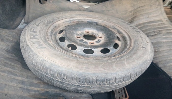 2013 Ford Classic LXI 1.4 DIESEL, Diesel, Manual, 2,42,701 km, tyre