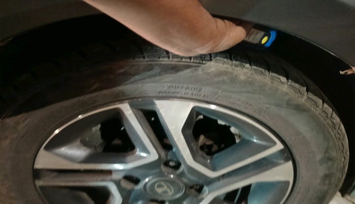 2021 Tata Tiago XZA PETROL, Petrol, Automatic, 70,194 km, tyre