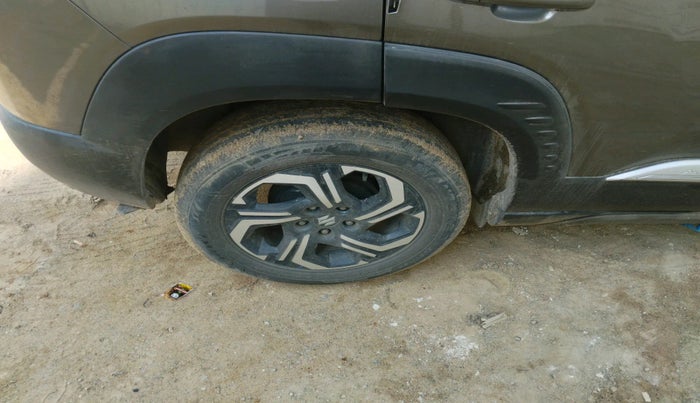 2023 Maruti BREZZA ZXi Plus , Petrol, Manual, 92,941 km, tyre