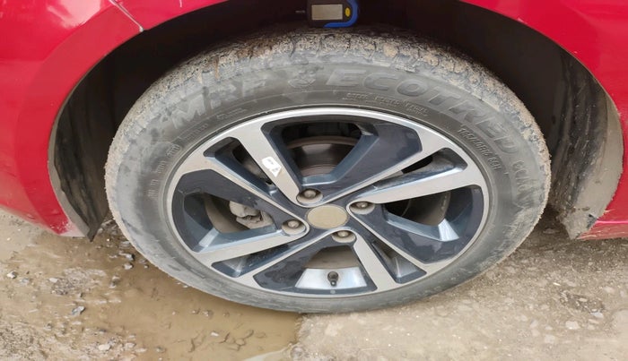 2023 Tata ALTROZ XZA + SUNROOF, Petrol, Automatic, 28,439 km, tyre