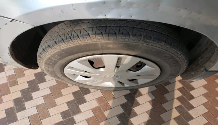 2014 Maruti Swift Dzire VDI, Diesel, Manual, 1,20,316 km, tyre