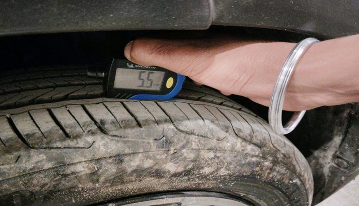 2025 Maruti FRONX ALPHA 1.0 TURBO MT, Petrol, Manual, 5,616 km, tyre