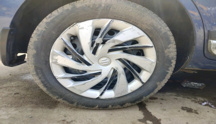 2021 Maruti Ertiga VXI CNG, Petrol, Manual, 14,926 km, tyre