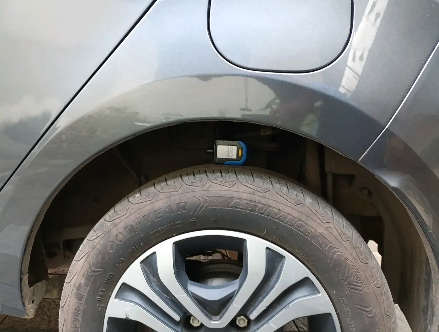 2023 Tata Tiago XT PETROL, Petrol, Manual, 13,750 km, tyre