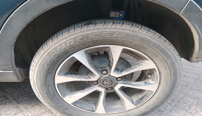 2021 Tata NEXON EV XZ PLUS, Electric, Automatic, 1,27,765 km, tyre