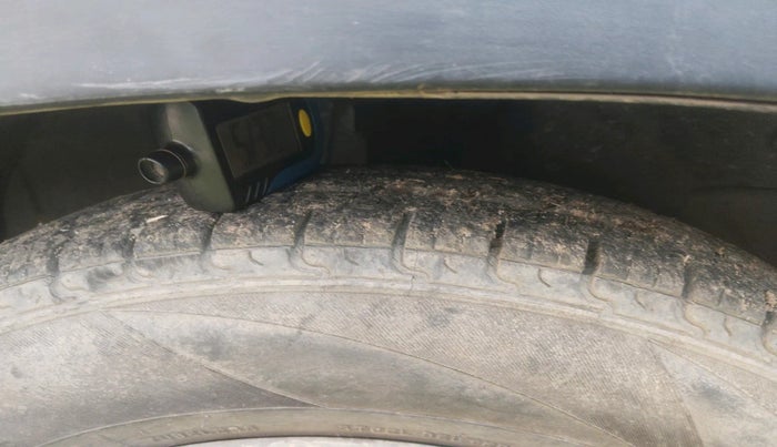 2019 Renault Kwid RXT 0.8, Petrol, Manual, 51,998 km, tyre