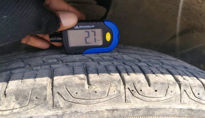 2013 Nissan Terrano XL (D), Diesel, Manual, 1,32,604 km, tyre