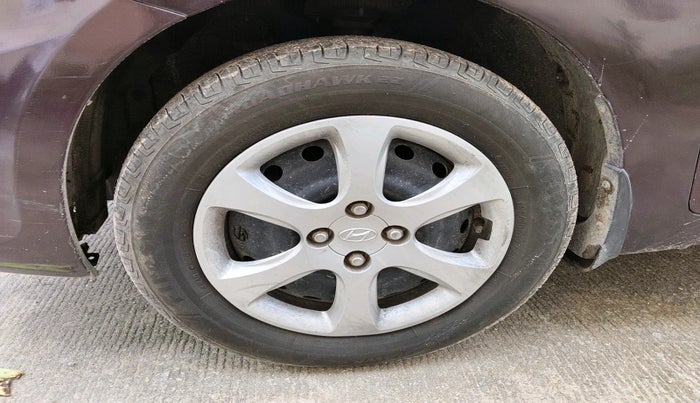 2011 Hyundai Verna FLUIDIC 1.4 VTVT, Petrol, Manual, 1,29,163 km, tyre