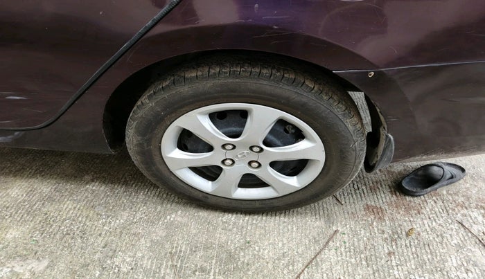 2011 Hyundai Verna FLUIDIC 1.4 VTVT, Petrol, Manual, 1,29,163 km, tyre