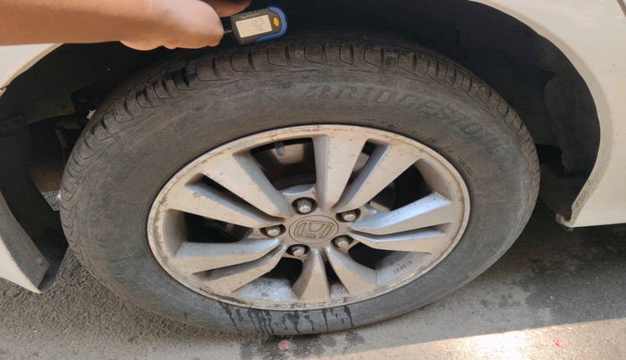 2011 Honda Accord 2.4L I-VTEC AT, Petrol, Automatic, 36,299 km, tyre