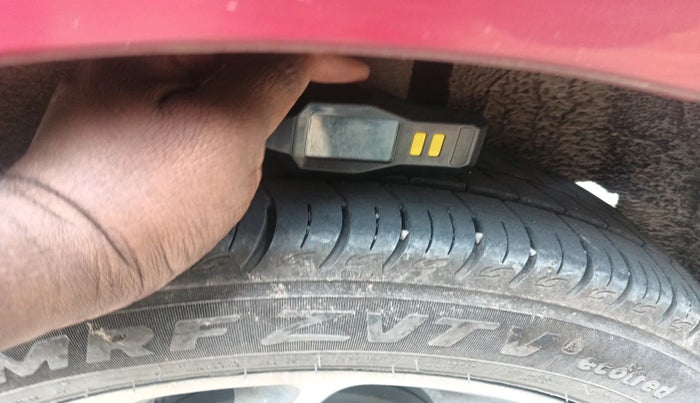 2019 Toyota Glanza V CVT, Petrol, Automatic, 1,23,211 km, tyre