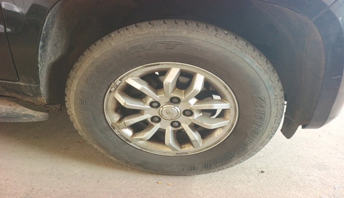 2016 Mahindra TUV300 T8 AMT, Diesel, Automatic, 84,307 km, tyre