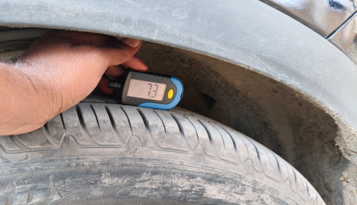 2023 Mahindra XUV700 AX 5 D AT 5 STR, Diesel, Automatic, 1,50,491 km, tyre