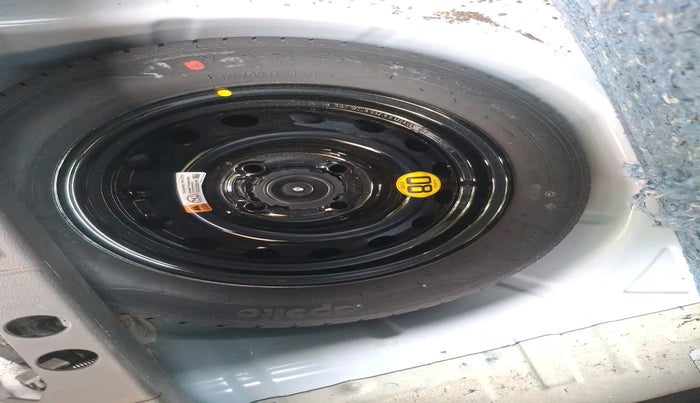 2018 Ford FREESTYLE TITANIUM 1.2 PETROL, Petrol, Manual, 9,909 km, tyre