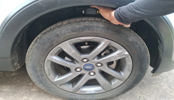 2018 Ford FREESTYLE TITANIUM 1.2 PETROL, Petrol, Manual, 9,909 km, tyre