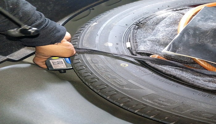 2022 Hyundai NEW I20 SPORTZ 1.2 MT, Petrol, Manual, 33,662 km, tyre