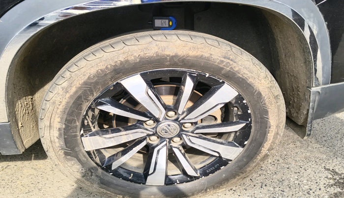 2020 MG HECTOR SHARP HYBRID 1.5 PETROL, Petrol, Manual, 58,480 km, tyre