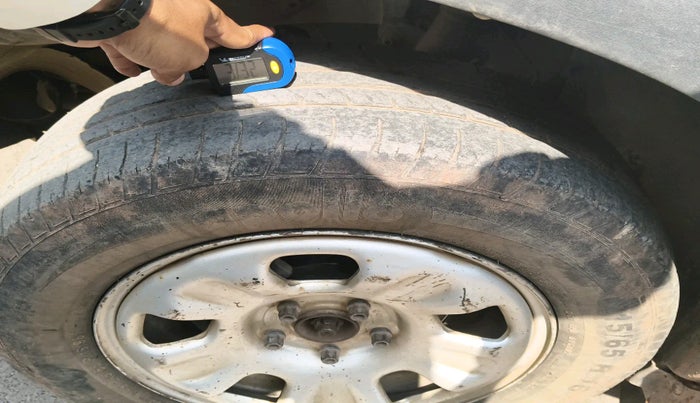 2013 Renault Duster 85 PS RXL DIESEL, Diesel, Manual, 1,32,370 km, tyre