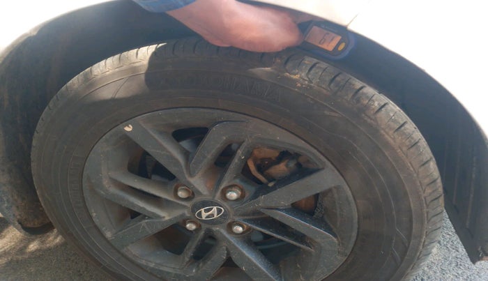 2019 Hyundai GRAND I10 NIOS SPORTZ AMT 1.2 KAPPA VTVT, Petrol, Automatic, 69,254 km, tyre