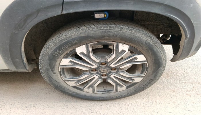 2022 Renault Kiger RXT (O) MT, Petrol, Manual, 54,015 km, tyre