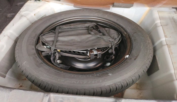 2021 Tata NEXON XZ PLUS DIESEL DUAL TONE, Diesel, Manual, 45,057 km, tyre