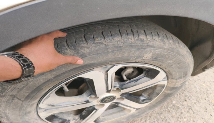 2021 Tata NEXON XZ PLUS DIESEL DUAL TONE, Diesel, Manual, 45,057 km, tyre