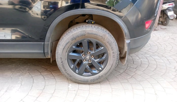 2020 Tata Harrier XZA PLUS 2.0L DARK EDITION, Diesel, Automatic, 23,248 km, tyre