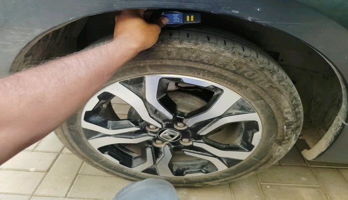 2021 Honda WR-V 1.2L I-VTEC VX MT, Petrol, Manual, 39,302 km, tyre