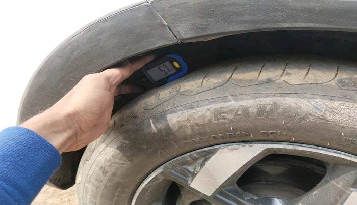 2019 Hyundai VENUE SX(O) 1.4 CRDI, Diesel, Manual, 82,724 km, tyre