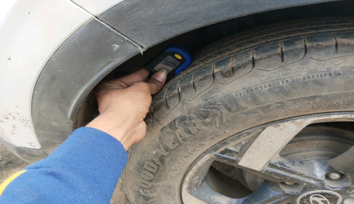 2019 Hyundai VENUE SX(O) 1.4 CRDI, Diesel, Manual, 82,724 km, tyre