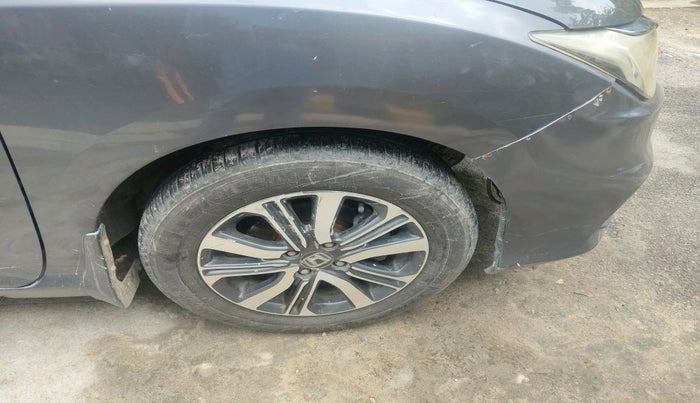 2017 Honda City 1.5L I-VTEC V MT, Petrol, Manual, 1,04,596 km, tyre