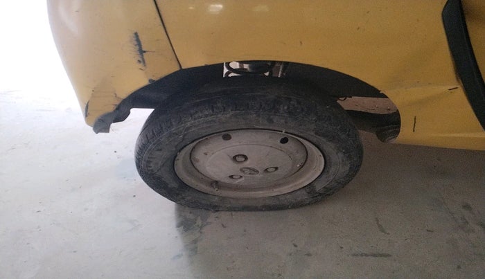 2010 Tata Nano LX, Petrol, Manual, 1,00,000 km, tyre